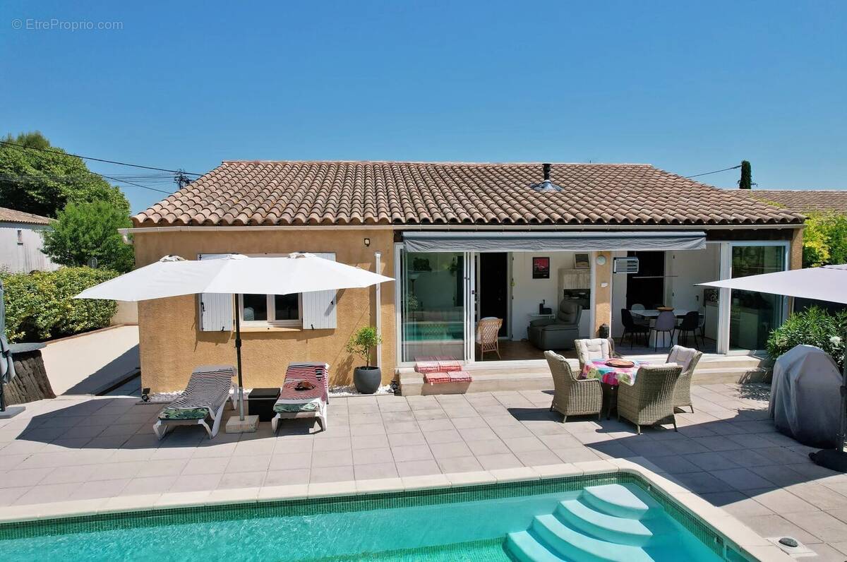 Maison à UZES