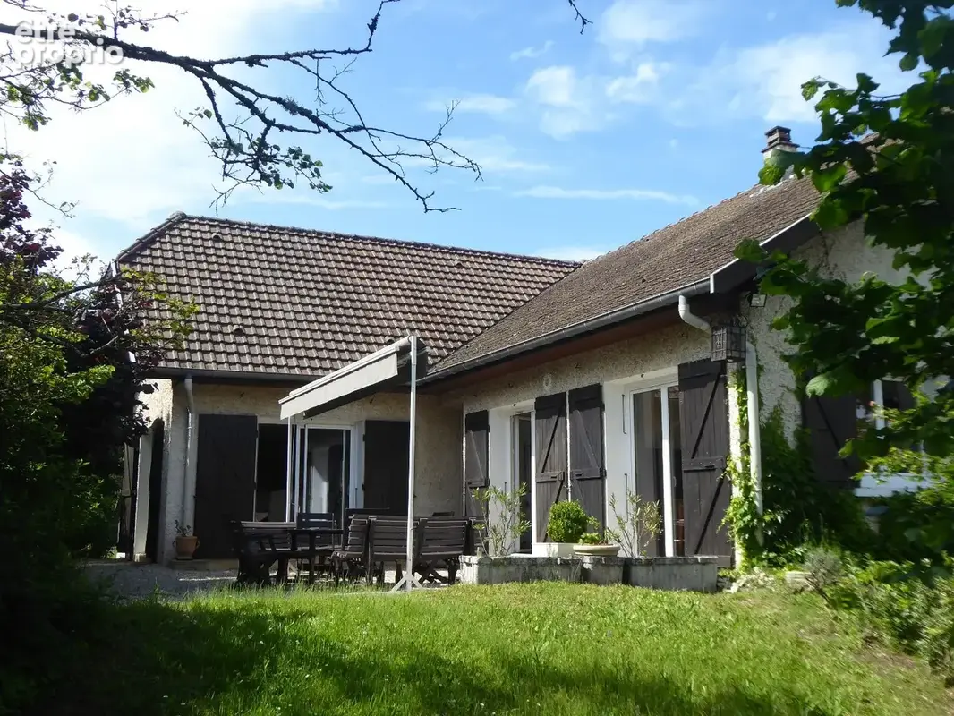 Maison sur grand terrain - photo 3