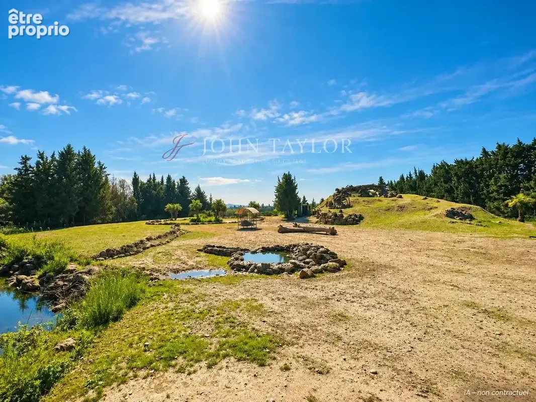 Entre Alpilles et Luberon — domaine arboré de près de six hectares - photo 9