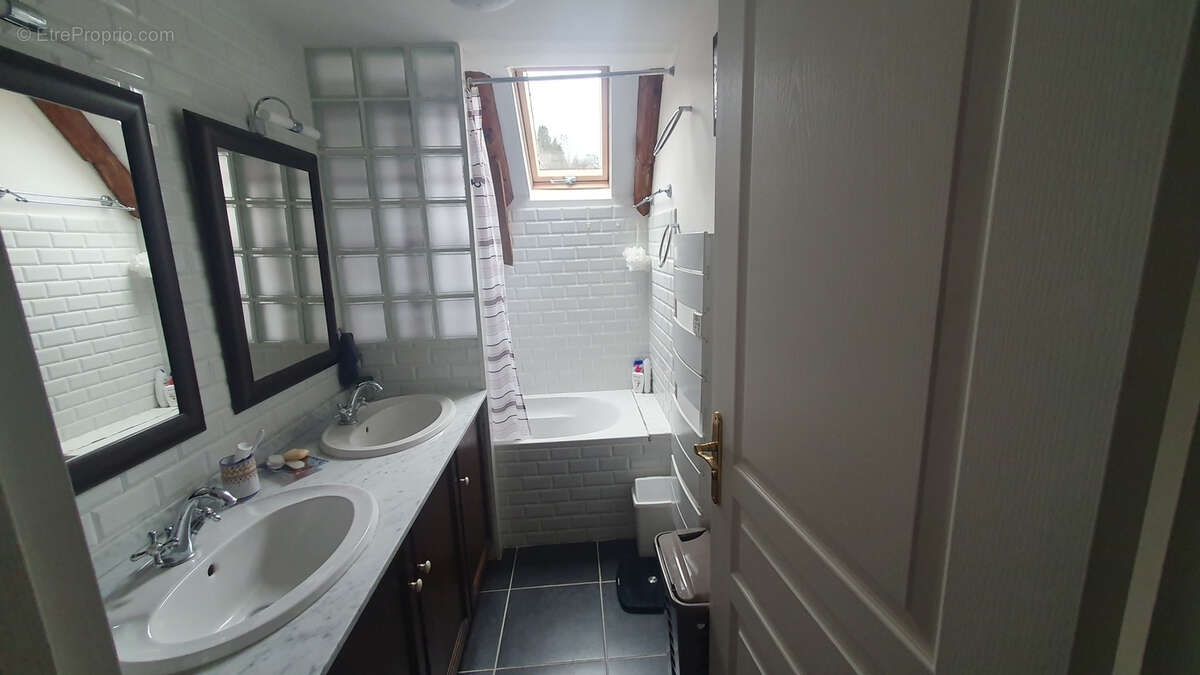 Maison à ALBEPIERRE-BREDONS