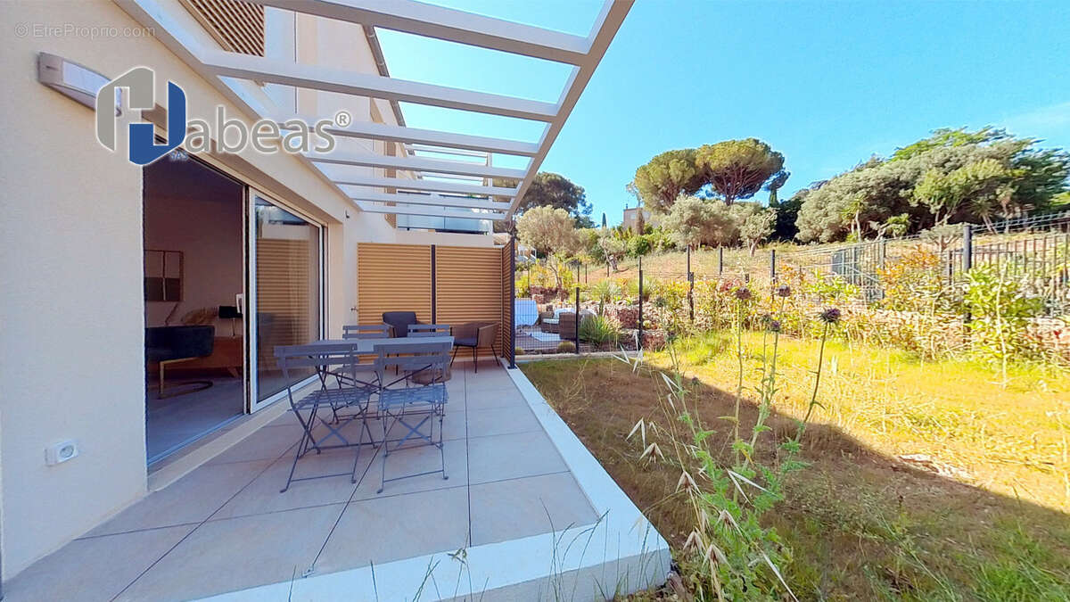 Maison à SAINT-PIERRE-DE-CHANDIEU