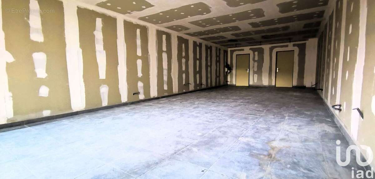 Photo 3 - Commerce à PLOMBIERES-LES-BAINS