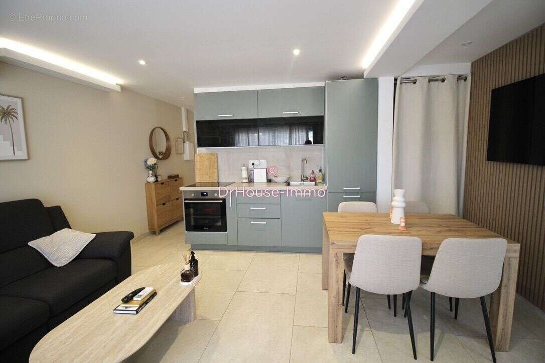 Appartement 35 m² à Cavalaire-Sur-Mer  - photo 10