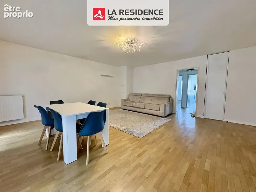 Appartement 5 pièces 97 m² à vendre à Velizy-Villacoublay (78140) - photo 3