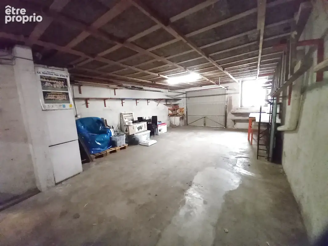 Bel Immeuble 2 Appartements et grand Garage. - photo 6