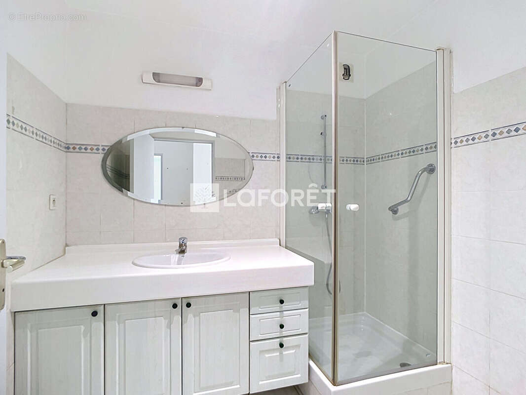 Appartement Aubagne 3 pièce(s) 65.53 m2 - photo 6
