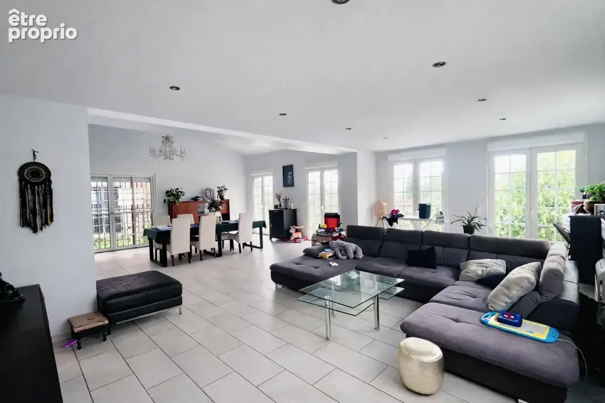 Villa t7 280m2 - terrain 1800m2 - piscine - sous sol - garage - photo 5