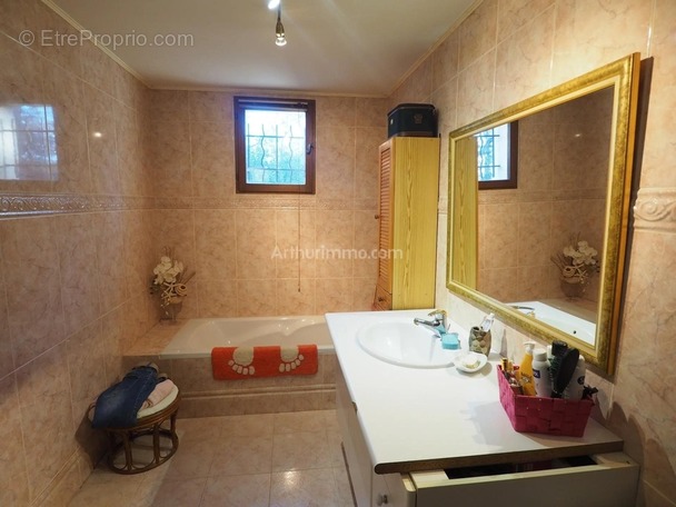 Maison à PIERREVERT