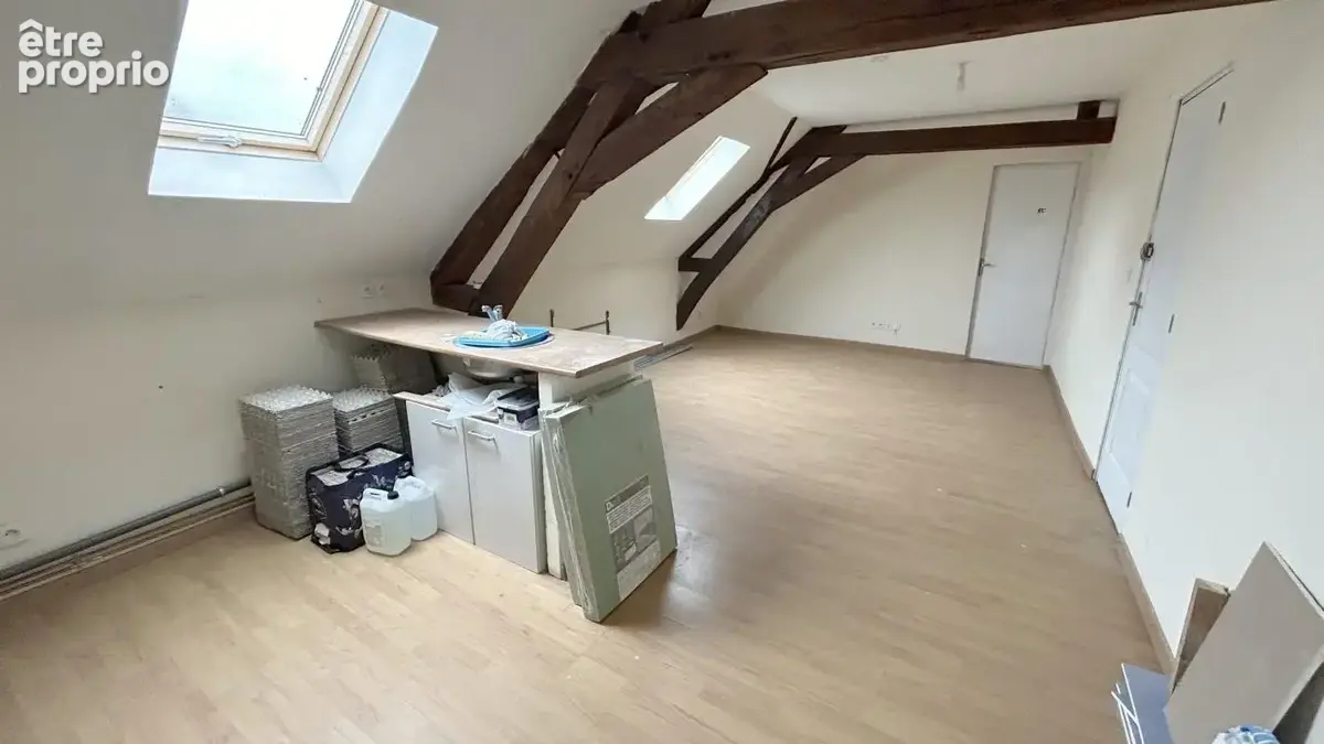 Immeuble à fort potentiel locatif à Avesnes-sur-Helpe, 6 logements + 3 garages - photo 8