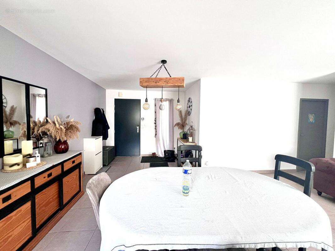 Maison à MIGNALOUX-BEAUVOIR