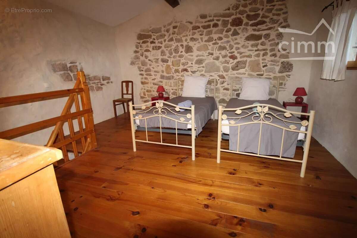 Maison à ARQUES