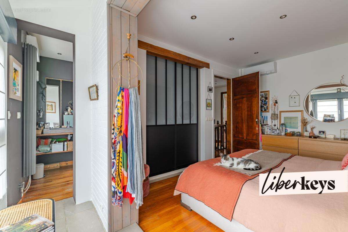 Maison à SAINT-MAUR-DES-FOSSES