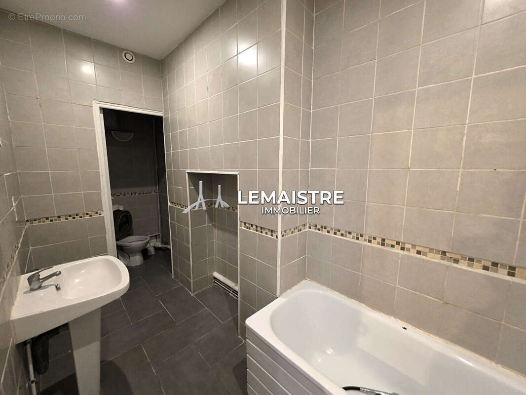 LE HAVRE GRAVILLE - Appartement T2 bis - Bureau - Cave - Chambre de bonne - photo 5