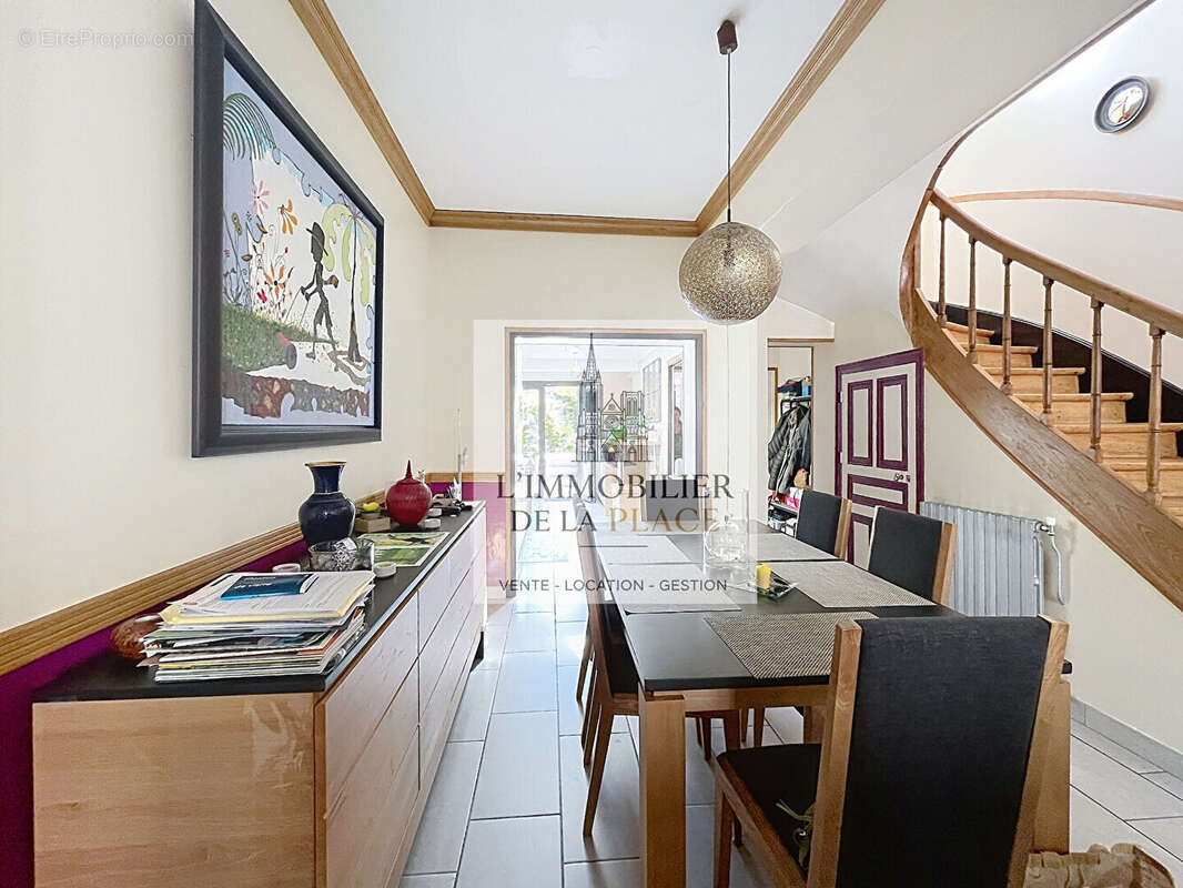 Maison Soissons 5 pièces 116m2 au sol.. - photo 3