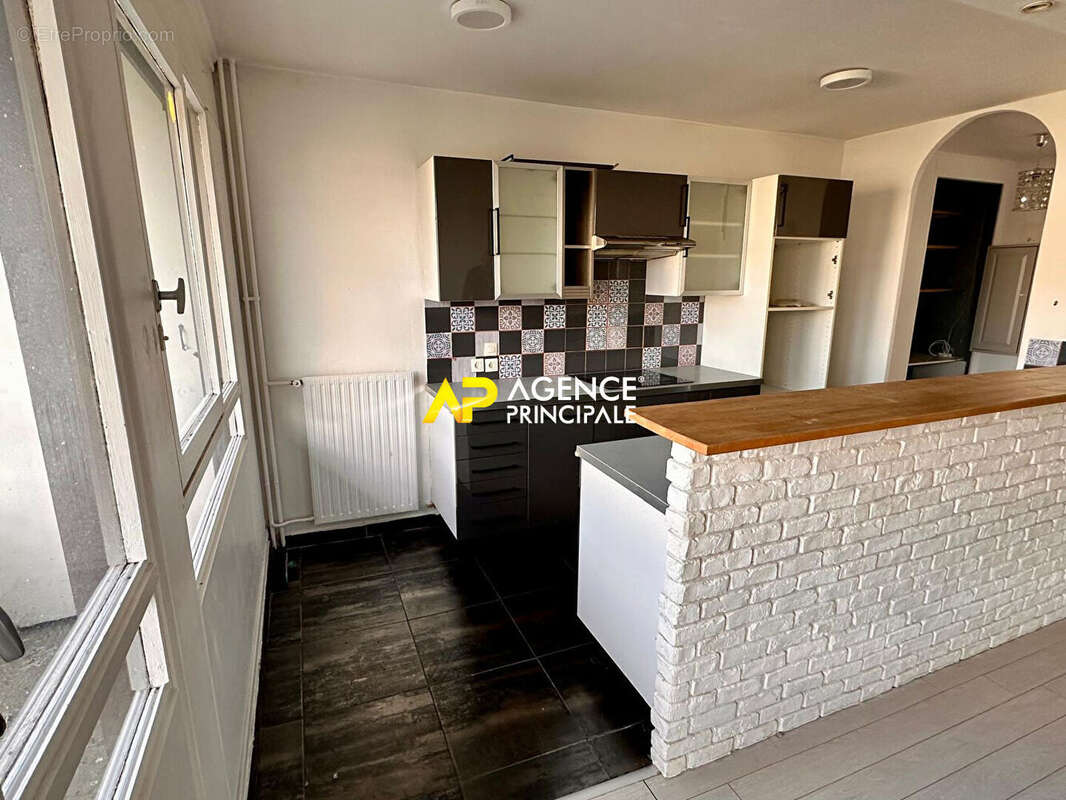 Appartement à SARTROUVILLE