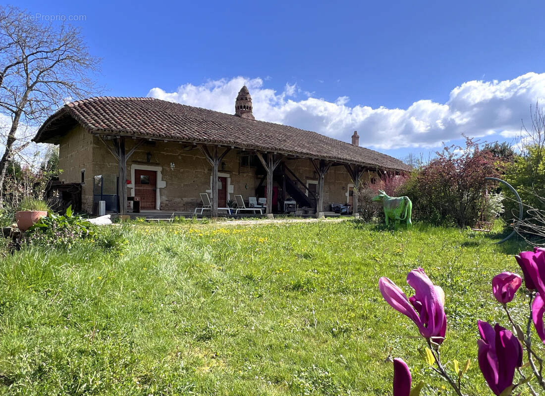 Maison à PONT-DE-VAUX