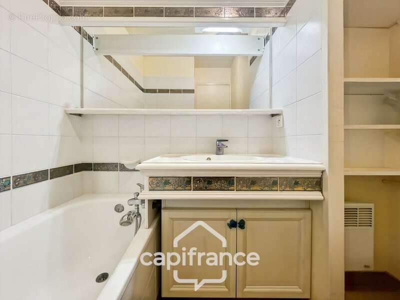 Appartement à MALLEMORT