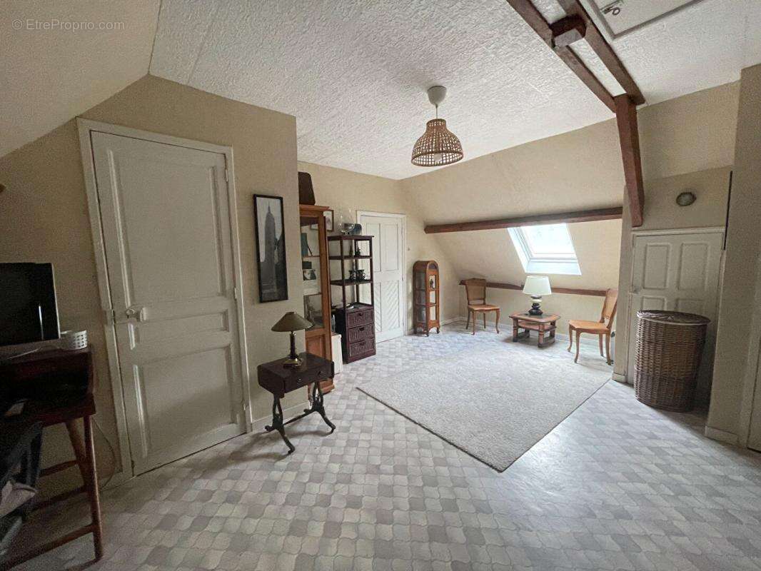 Maison à LORRIS