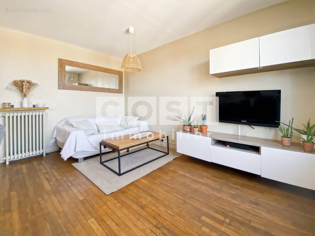 Appartement à CLICHY