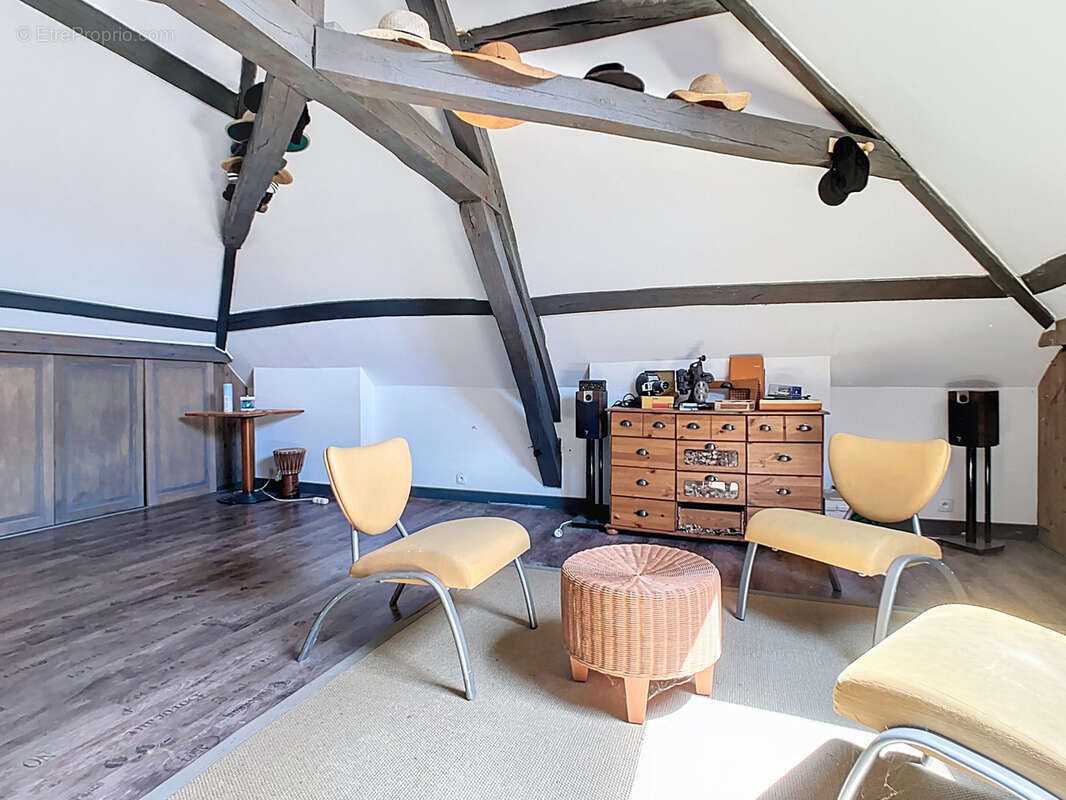 Maison à MONTMIRAIL