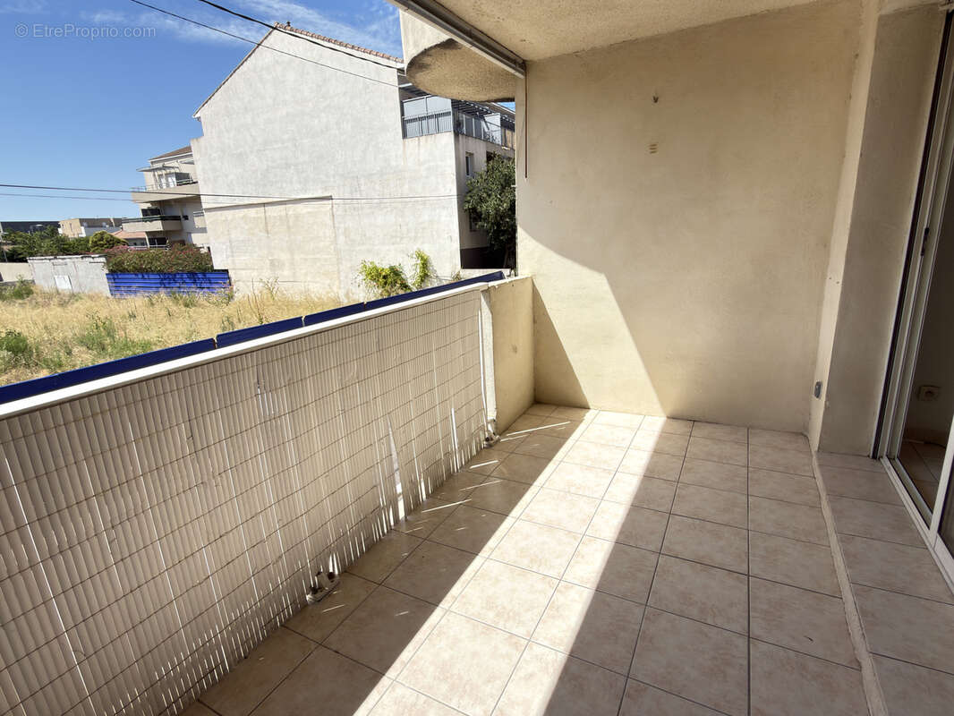 Exclusivité   Appartement P3 avec balcon, garage et cave   Quartier Capouchines, Nîmes - photo 3