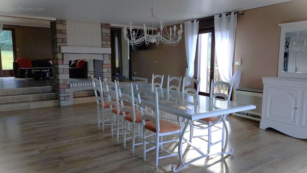 Maison à DEMANGEVELLE