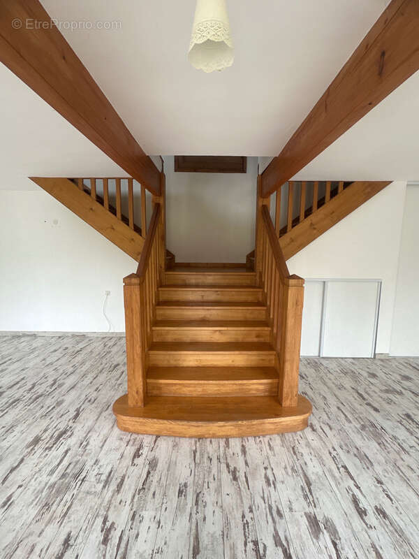 Maison à LES GRANDES-LOGES