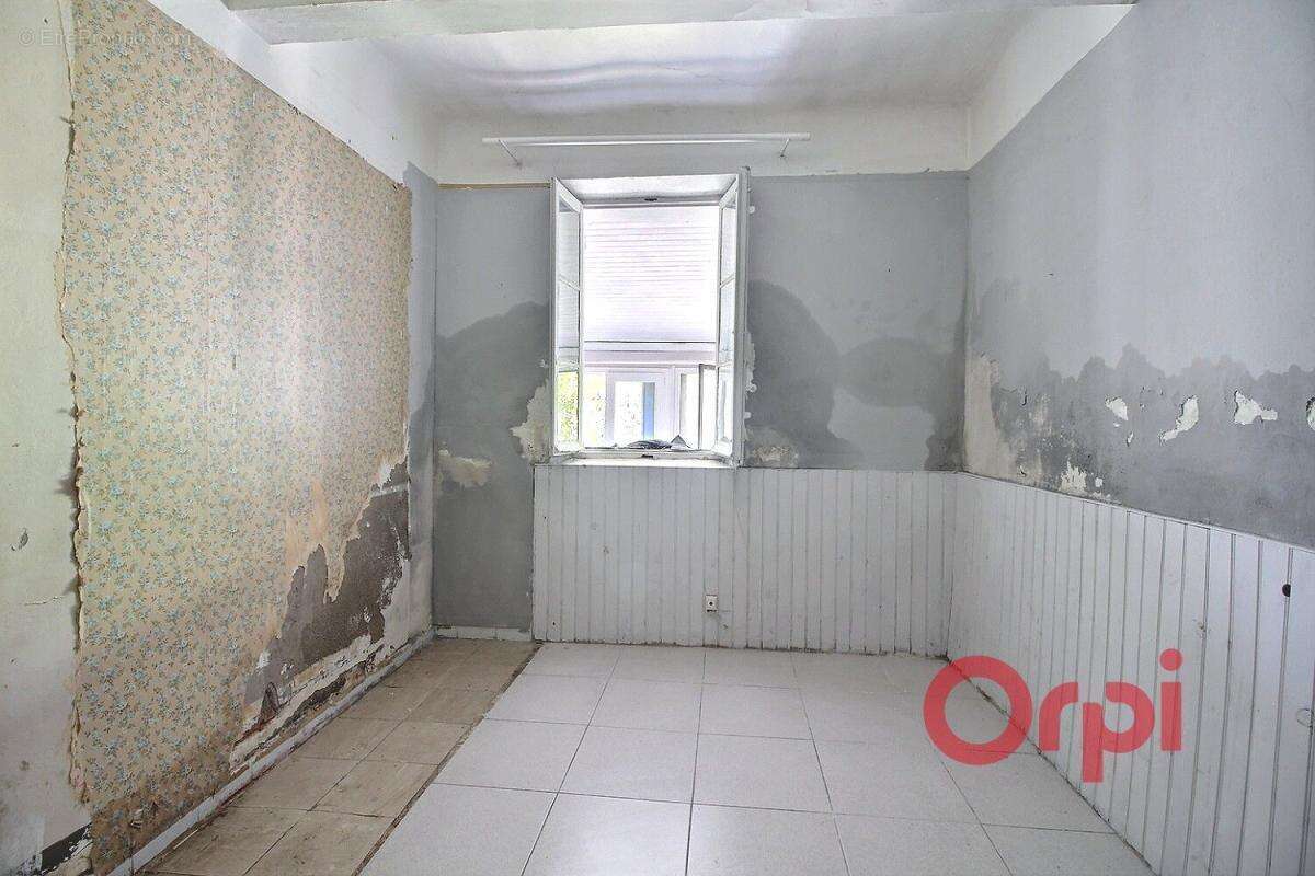Appartement à MARSEILLE-7E