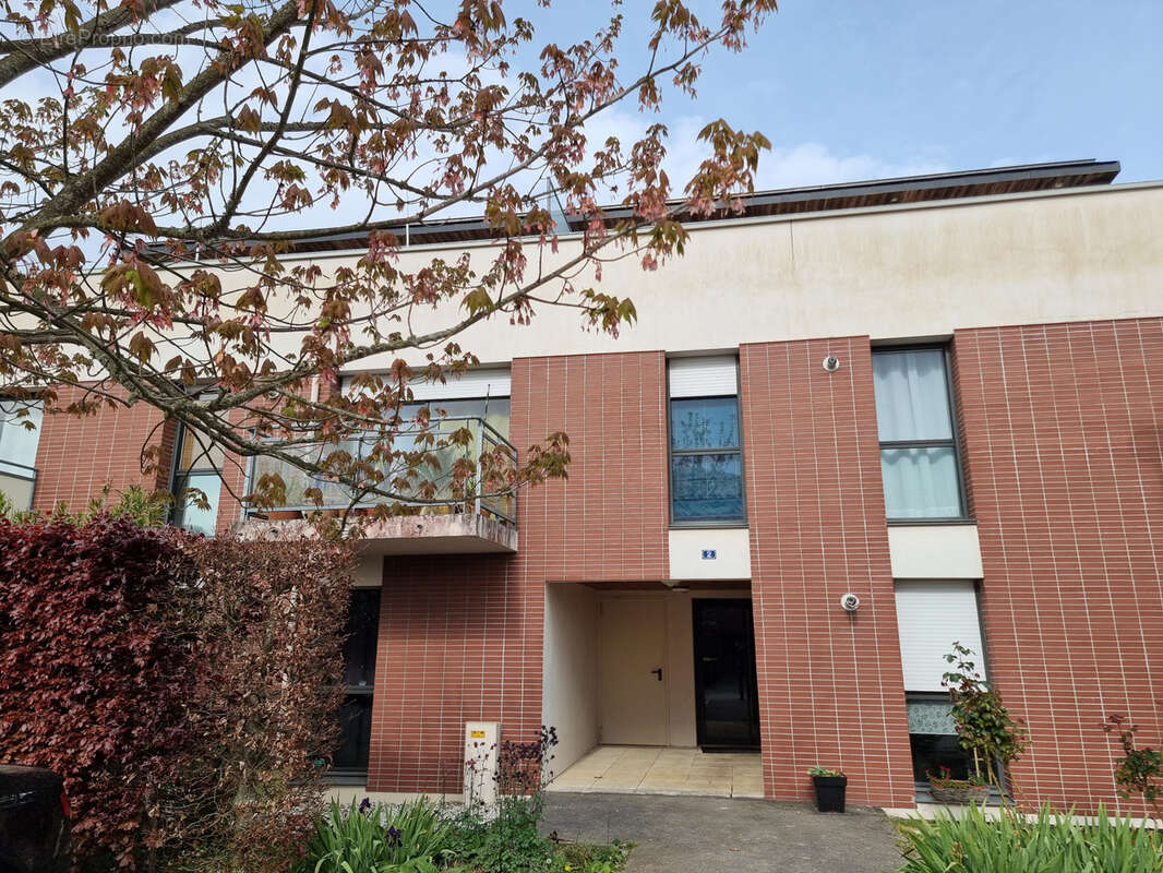 Appartement à SAINT-ERBLON