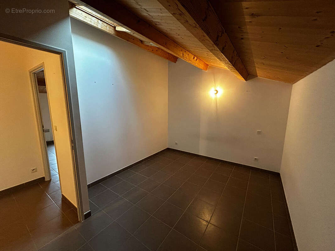 Maison à CROIX-CHAPEAU