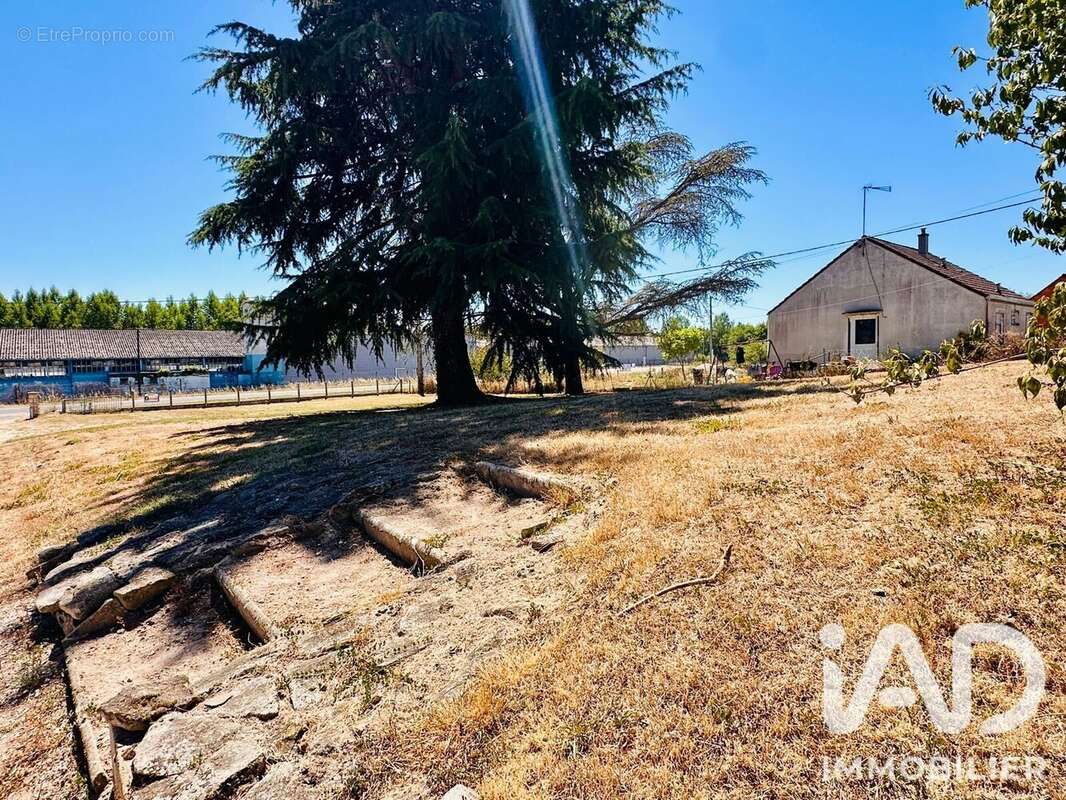 Maison 80 m² à Chatres-Sur-Cher  - photo 4