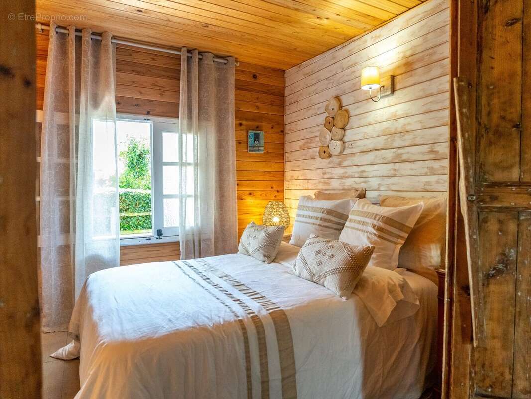Maison 180 m² à La Plaine-Des-Palmistes  - photo 7