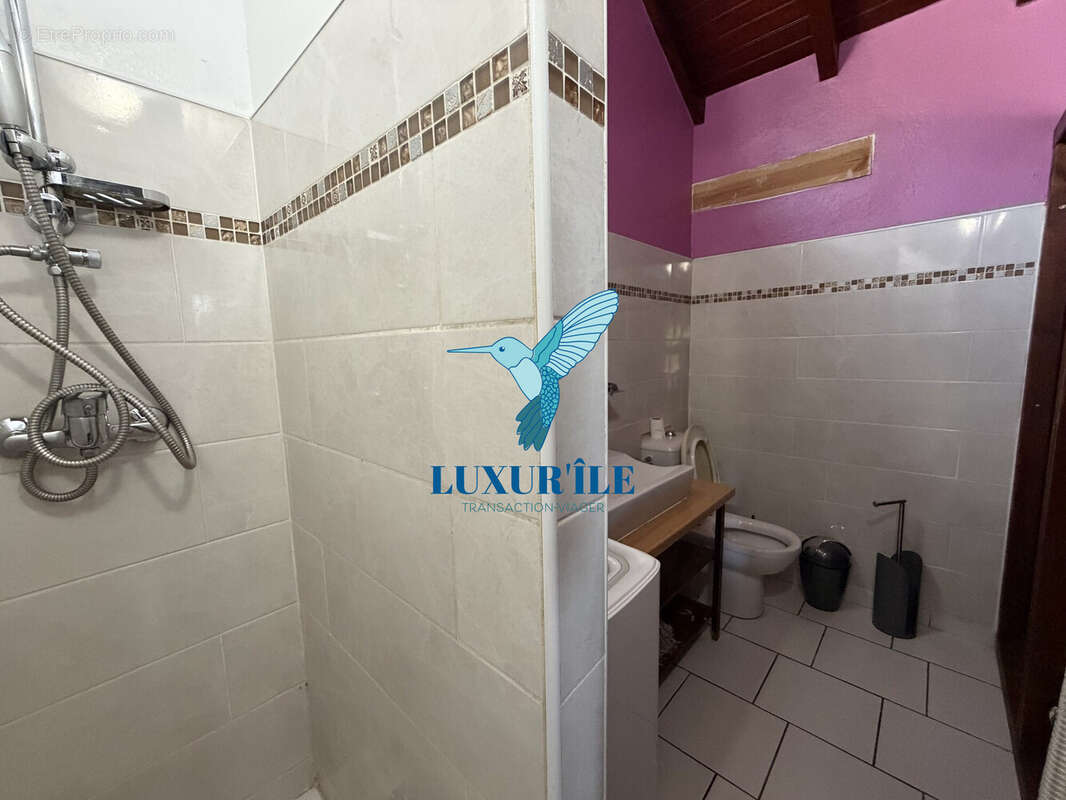 Maison à LES ABYMES