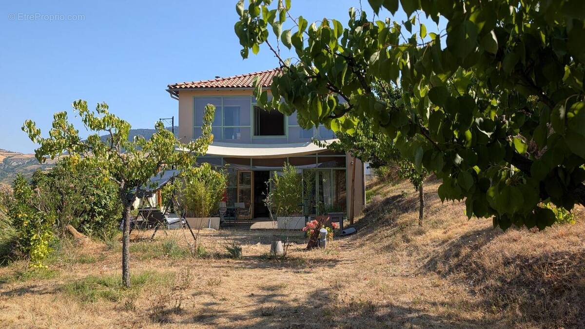 Photo 1 - Maison à LA CRESSE