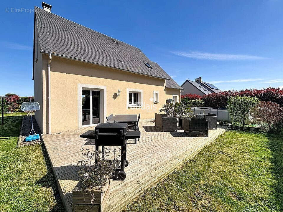 Maison 100 m² à Carentan  - photo 2