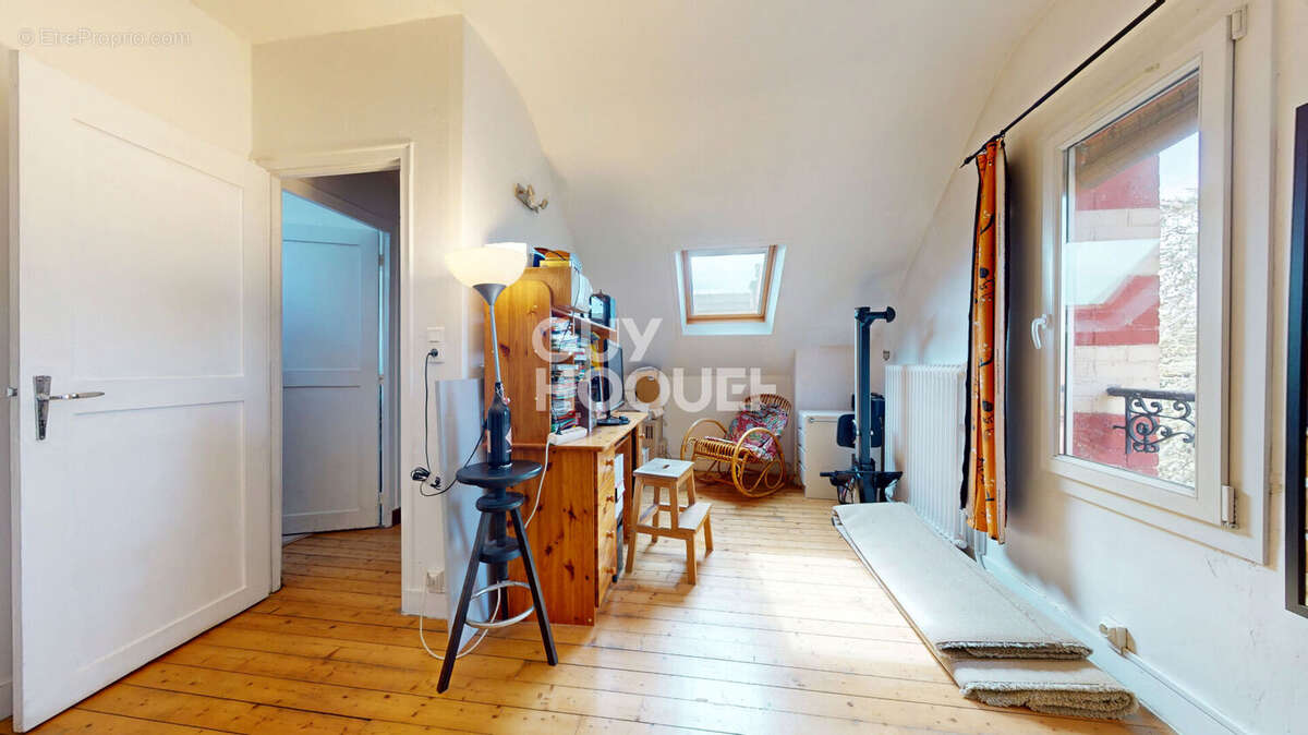 Maison à ERMONT