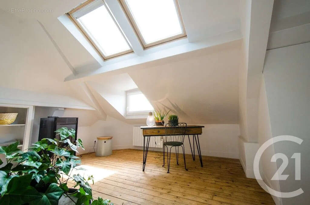 Appartement à PARIS-12E