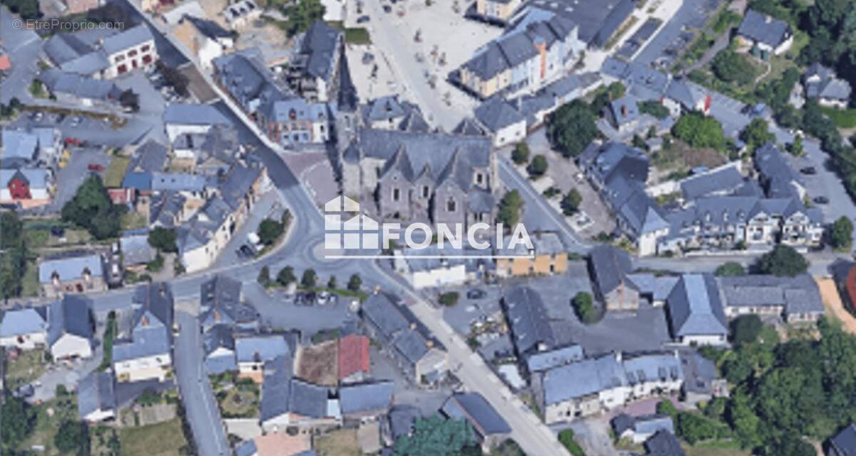 Appartement à SAINT-ERBLON