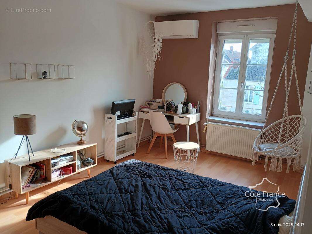 Maison à MONTIGNY-LE-FRANC