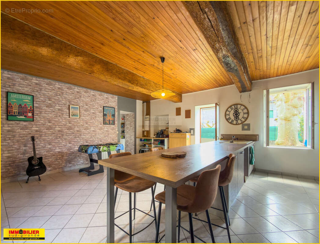 Maison à ILLATS