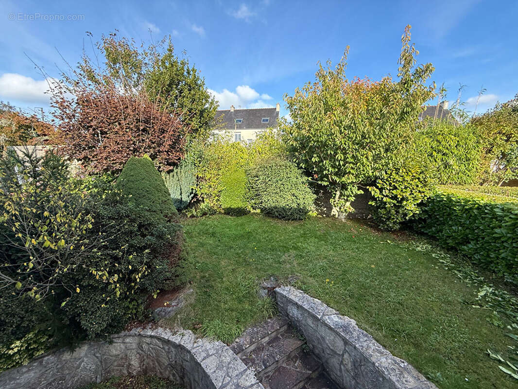 Maison à LE RELECQ-KERHUON