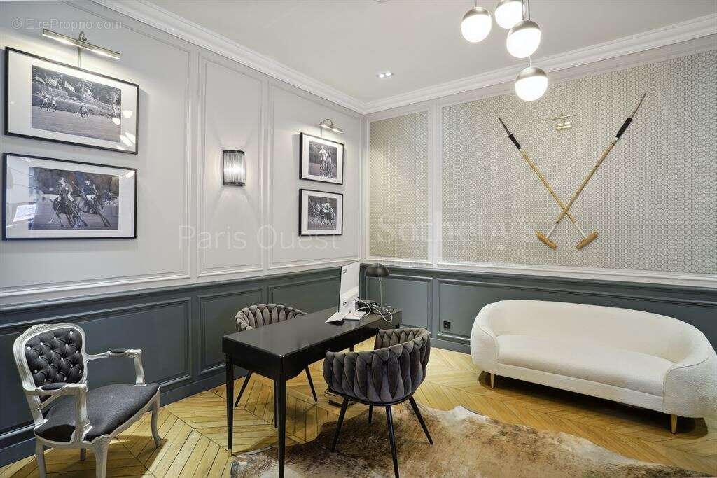 Commerce à PARIS-16E