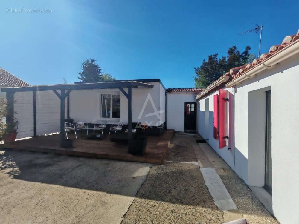 Maison à LE LANDREAU