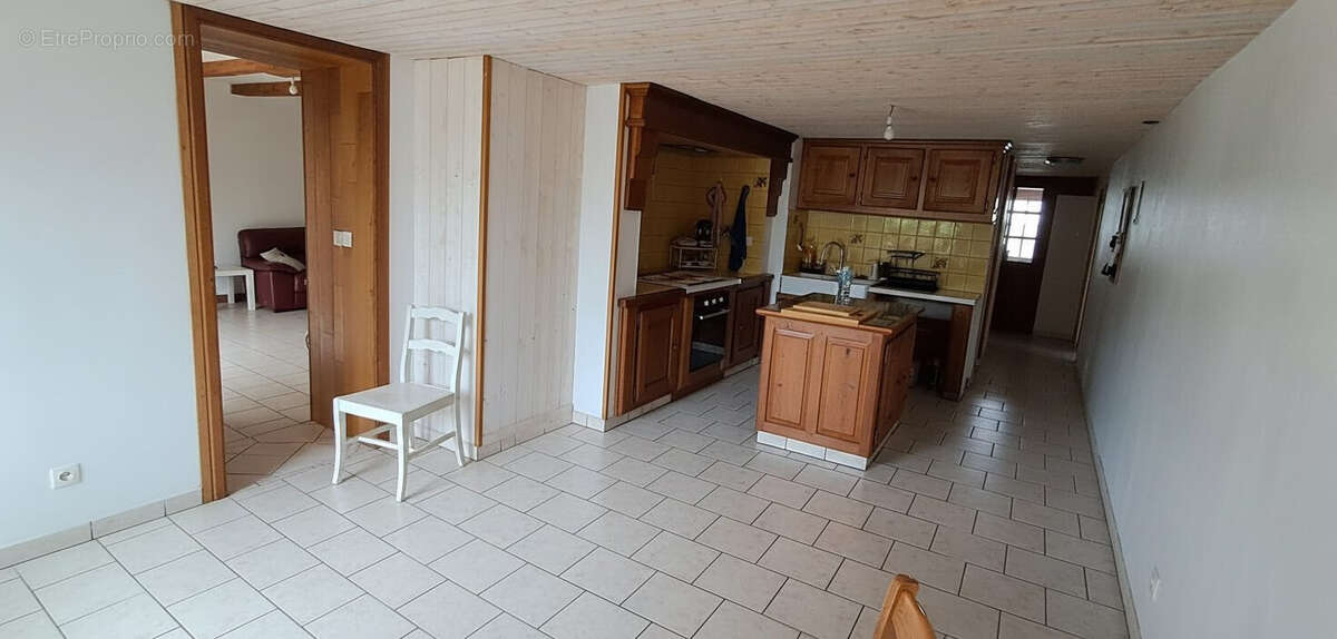 Maison 222 m² à Puilly-Et-Charbeaux  - photo 3