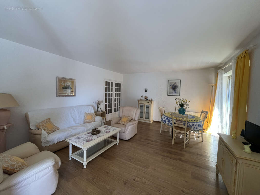 Appartement à SAINT-TROPEZ