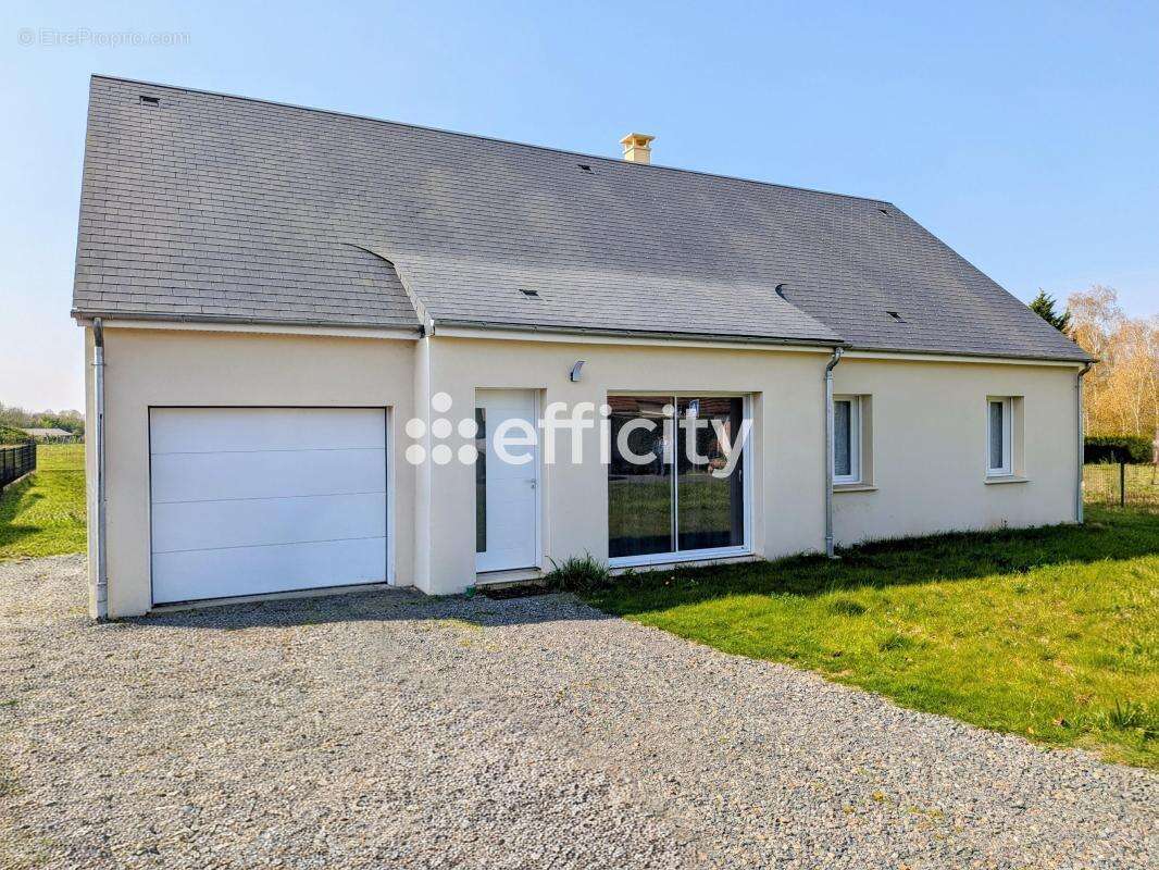 Maison 105 m² à Savigne-Sur-Lathan  - photo 9
