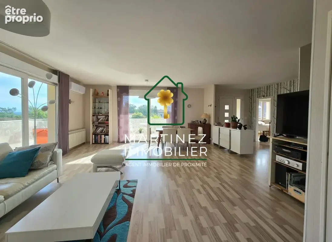 Maison 6 pièces 184 m² à vendre à Saint-Bonnet-De-Mure (69720) - photo 4
