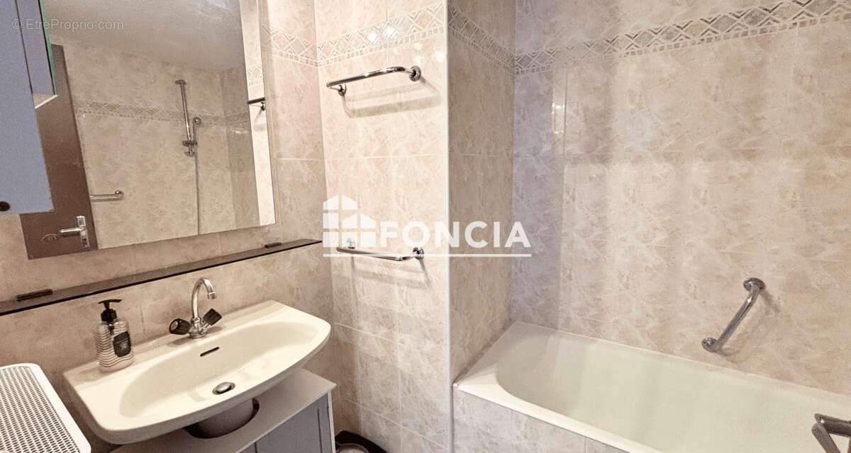 Appartement à FREJUS