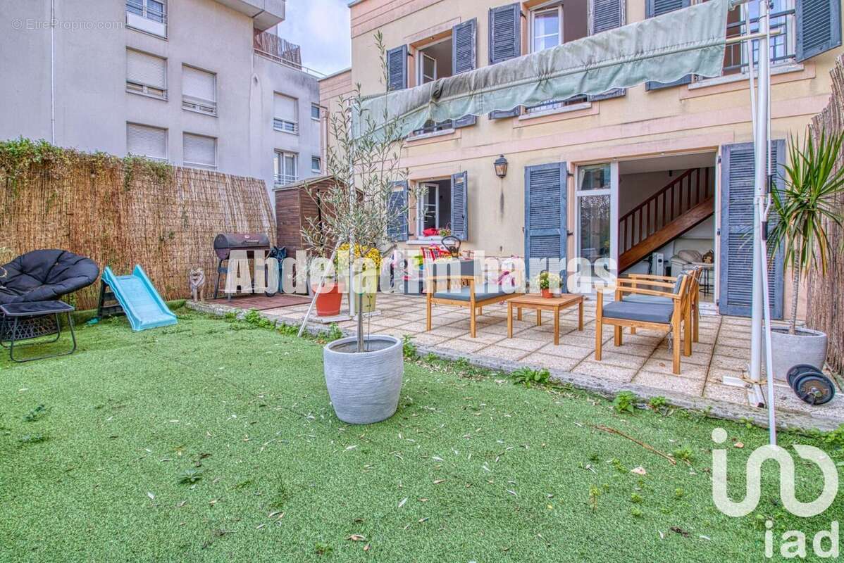 Photo 8 - Appartement à VILLENEUVE-LA-GARENNE