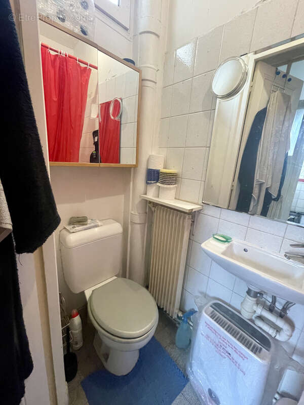 Autre à PARIS-20E